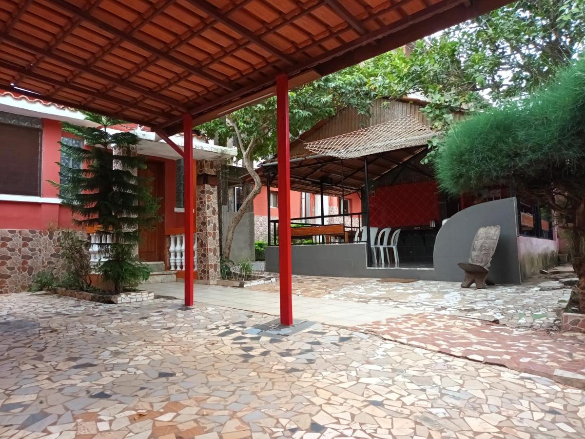 Hotel Badinca Alojamento Low Cost In Bissau Avenida Francisco Mendes エクステリア 写真
