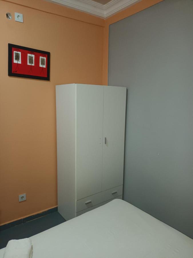 Hotel Badinca Alojamento Low Cost In Bissau Avenida Francisco Mendes エクステリア 写真