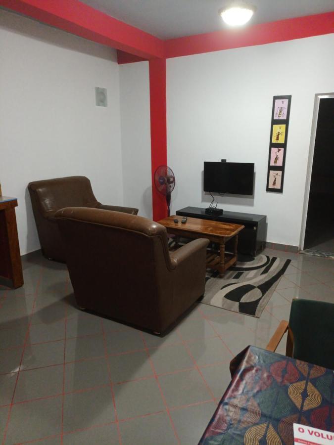 Hotel Badinca Alojamento Low Cost In Bissau Avenida Francisco Mendes エクステリア 写真