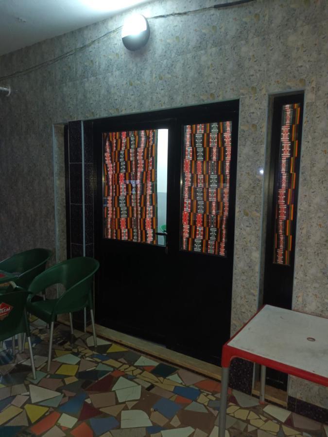 Hotel Badinca Alojamento Low Cost In Bissau Avenida Francisco Mendes エクステリア 写真